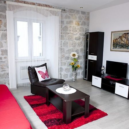 Apartman U Srcu Grada - Ilicev Prolaz Split Buitenkant foto