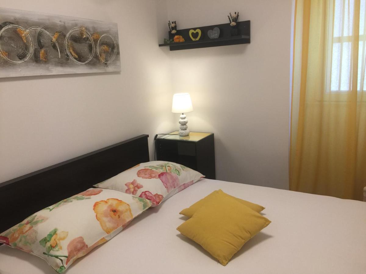 Apartman U Srcu Grada - Ilicev Prolaz Split Buitenkant foto