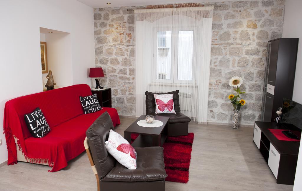 Apartman U Srcu Grada - Ilicev Prolaz Split Buitenkant foto